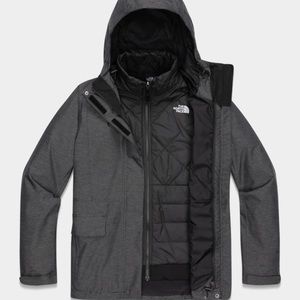 THE NORTH FACE WOMEN'S MONARCH TRICLIMATE JACKET size XS